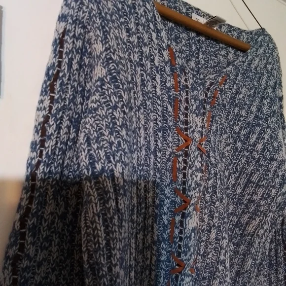 Blue sweater with brown cord detail - Picture 4 of 5